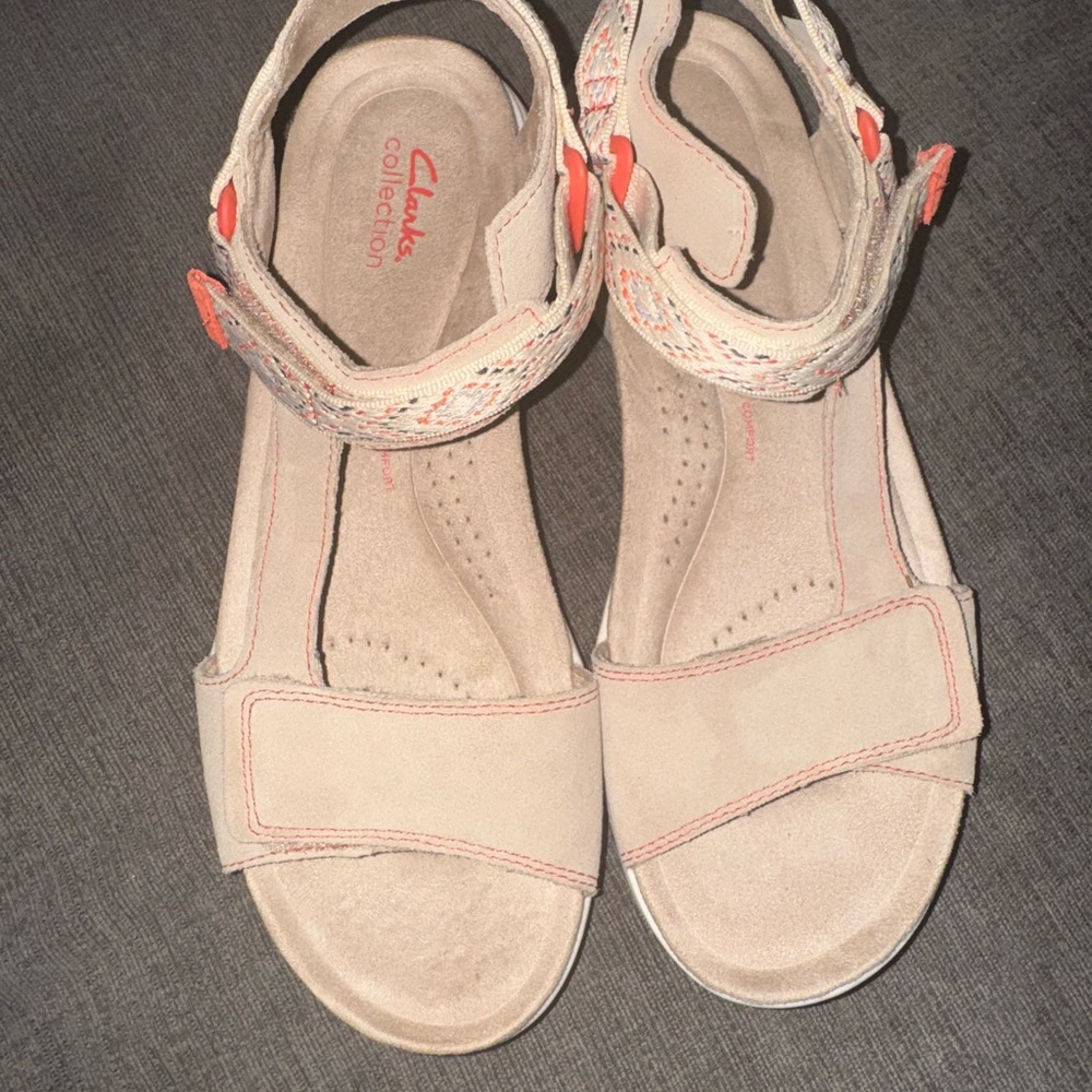 Clarks Women's Beige Sandals
Never Worn